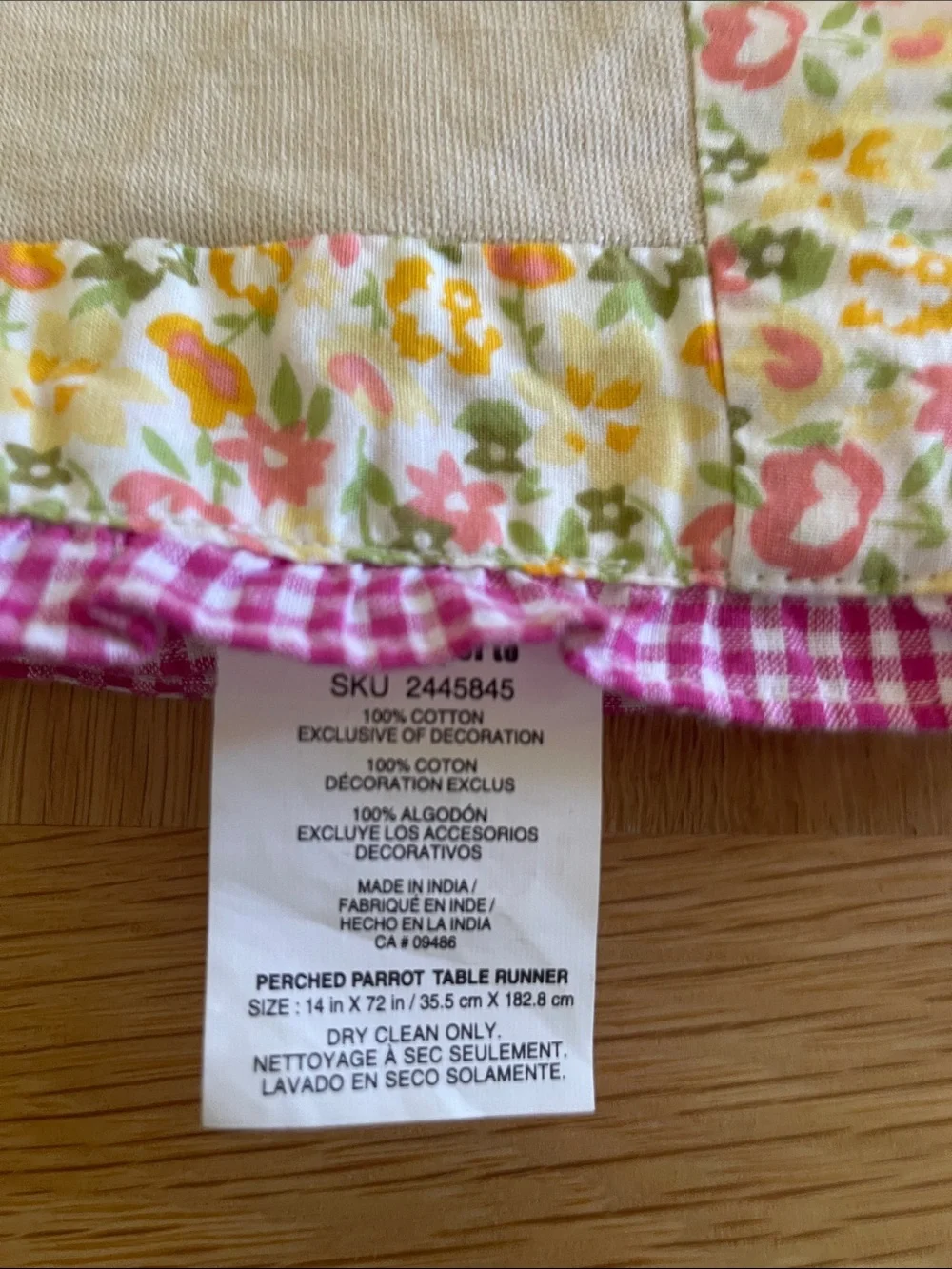 NWOT - Gorgeous Embroidered Pink & Green Bird Table runner